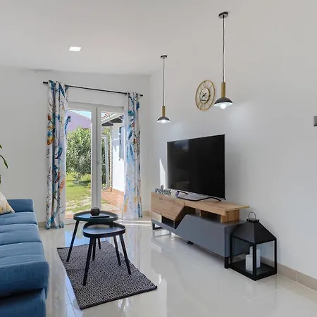 House Silvano By Guide 빌라 보드냔