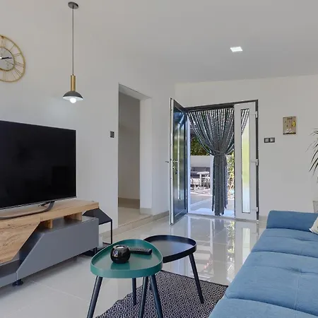 House Silvano By Guide