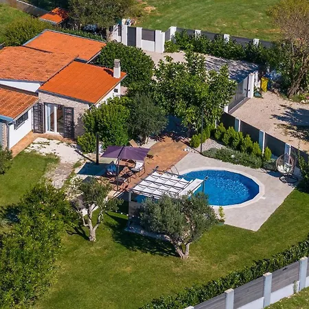 House Silvano By Guide *