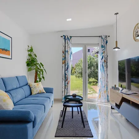 House Silvano By Guide *