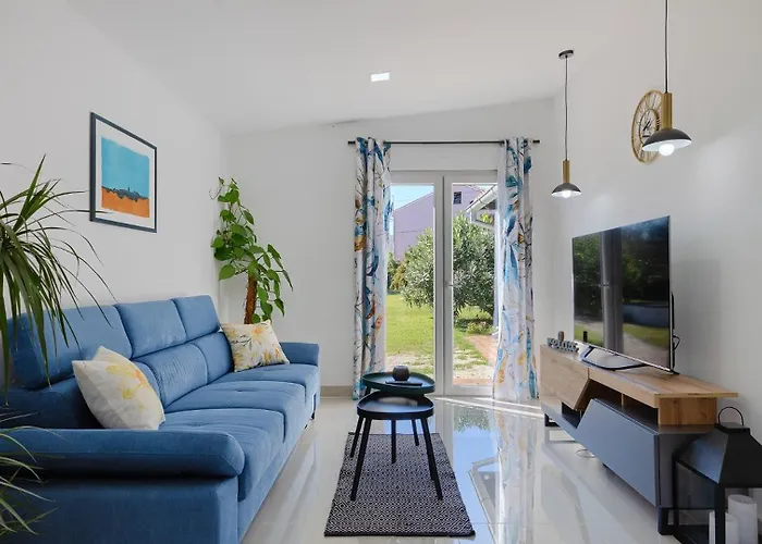 House Silvano By Guide *