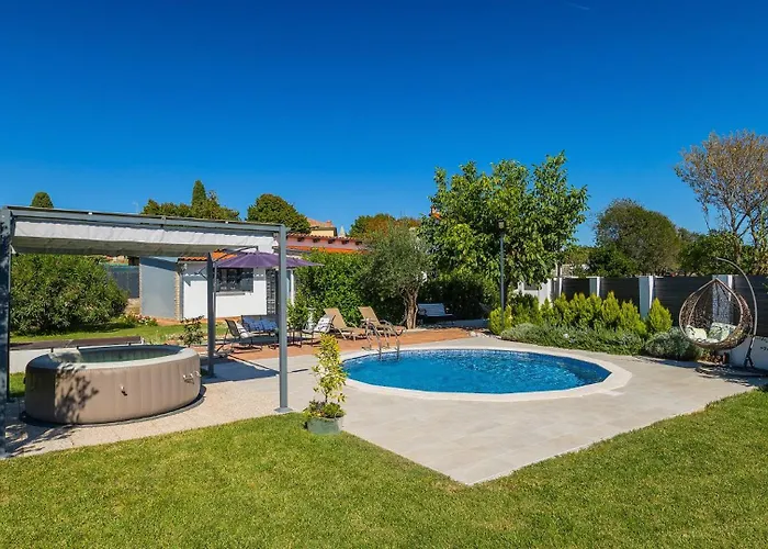 Villa House Silvano By Guide *